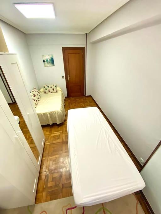 Completo Piso En Santander A 5 Minutos Del Centro Apartment Екстериор снимка
